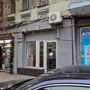 Саксаганського вул., 102