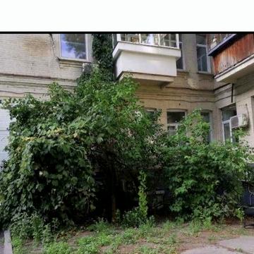 Олеся Гончара вул., 25