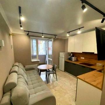 Заливна вул., 2