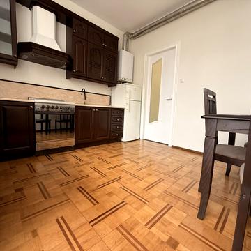 Івана Рутковича вул. (), 7