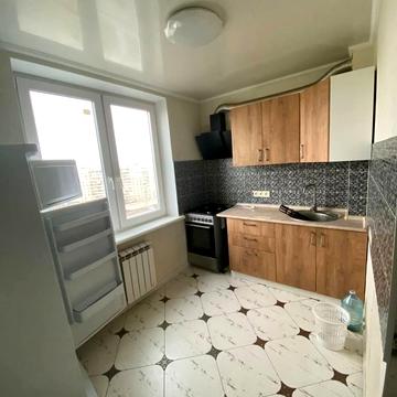 Академіка Павлова вул., 140