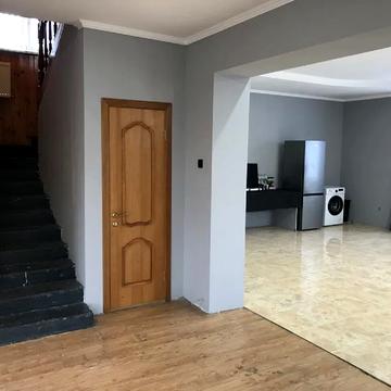 Центральна