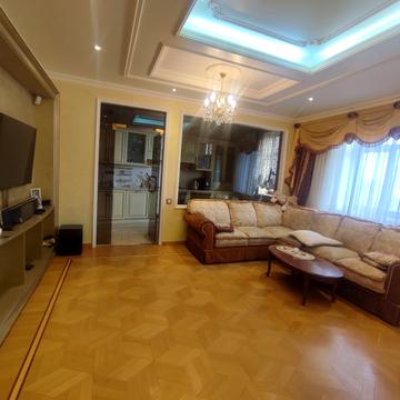 Святослава Караванського вул. (Жуковського), 10