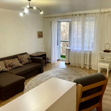 Лесі Українки бульв., 3