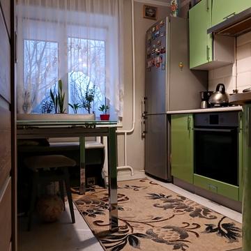 Чорновола вул., 6