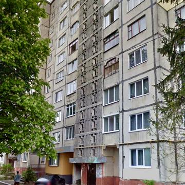 Академіка Грушевського вул., 38