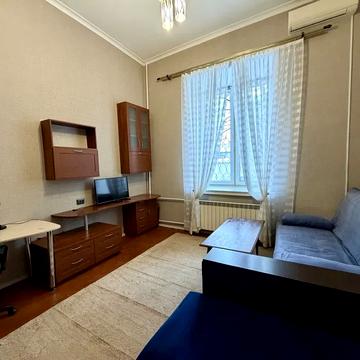 Стрілецька вул., 7/6