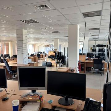 Богдана Хмельницького вул., 212