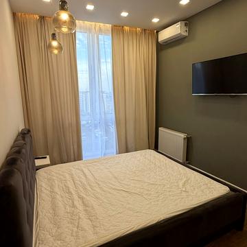 Вячеслава Чорновола просп. (), 69а