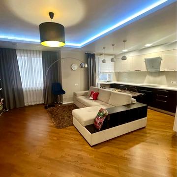 Сухумська вул., 11