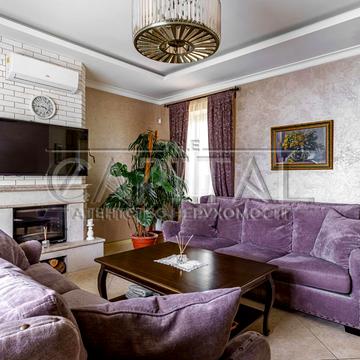 Святищенська вул.