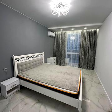 Зарічна вул., 2 к1