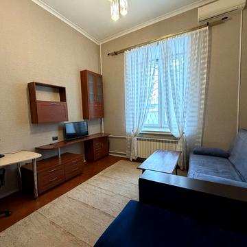 Стрілецька вул., 7/6