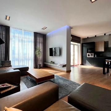 Гоголівська вул., 14