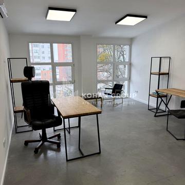 Святослава Хороброго вул., 5