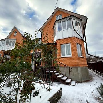 Молодіжна вул., 1