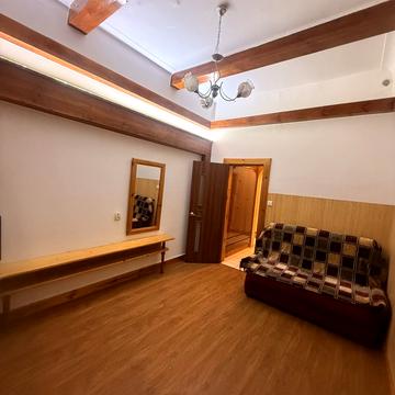 Олександра Мурашка вул., 38