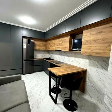 Соборна вул. (), 123