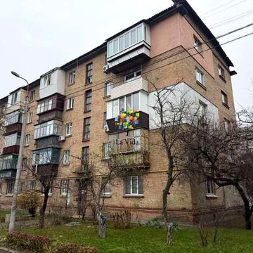 Пластова вул. (Івана Сергієнка), 19