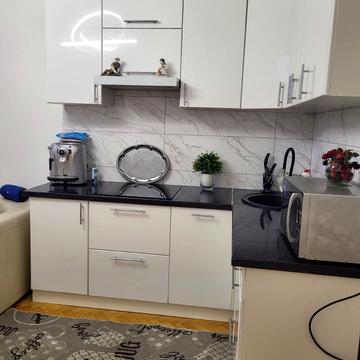 Берестейської унії пл. (Липнева), 3