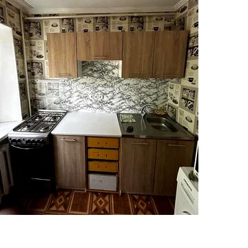 Варненська вул., 6