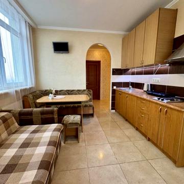 Бреуса вул., 63/1