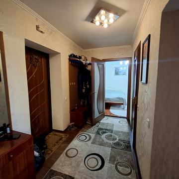 Золотогірська вул., 2