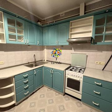 Межигірська вул., 56/50