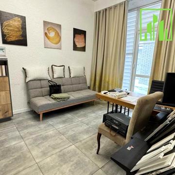 Подільська вул., 2