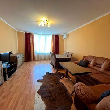 Ніжинська вул., 5