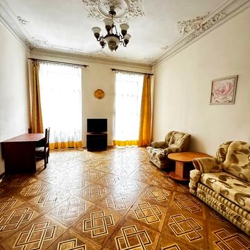 Юліуша Словацького вул., 6