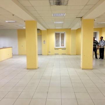 Нескорених вул. (Героїв Праці), 6