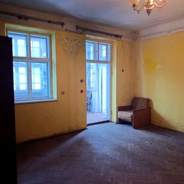 Івана Франка вул., 25