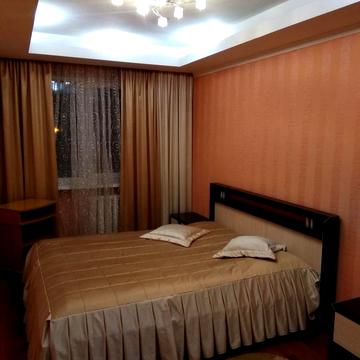 Вацлава Гавела бульв. (Івана Лепсе), 7-Б