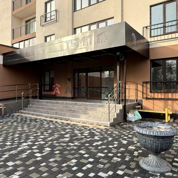 Юрія Іллєнка вул. (Горького), (Будинок)