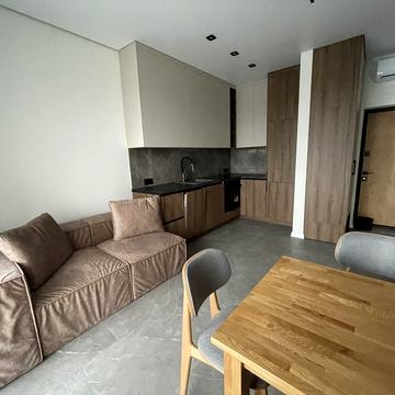 Ужгородська, 7