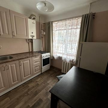 Берегова вул., 31