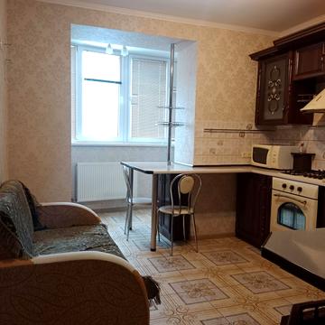 Пасічна вул., 41