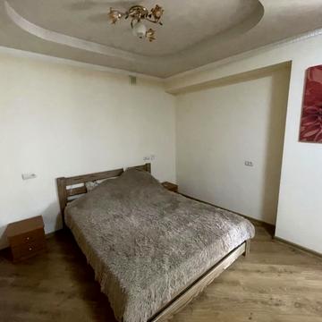 Володимира Івасюка вул., 50б