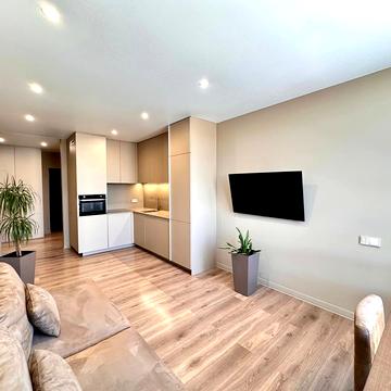 Джона Маккейна вул. (Івана Кудрі), 3-А