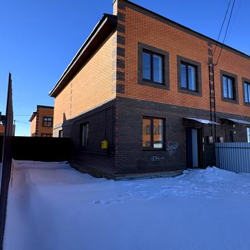 Провулок світлий