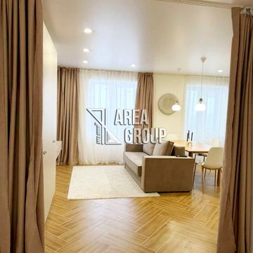 Степана Бандери вул. (Гагаріна), 1