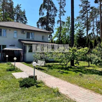 Патріотів вул.