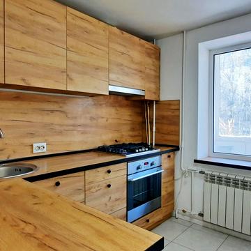 Лісовий просп., 7