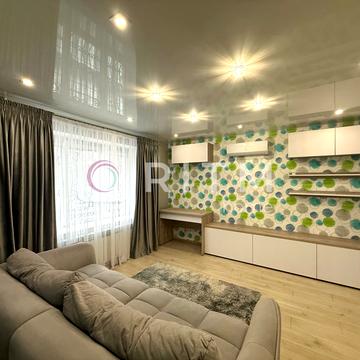 Ветеранів вул. (Артема), 7