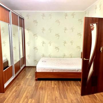 Петра Калнишевського вул. (Михайла Майорова), 7