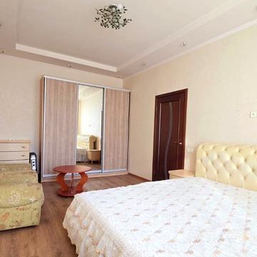 Євгена Котляра вул. (Червоноармійська), 12