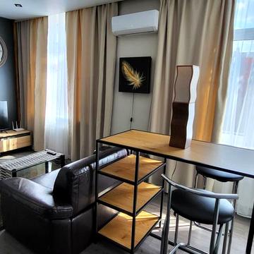 Оптимістична вул., 1