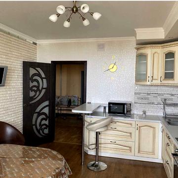 Героїв полку "Азов" вул. (Маршала Малиновського), 4-В