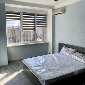 Тараса Шевченка бульв., 2